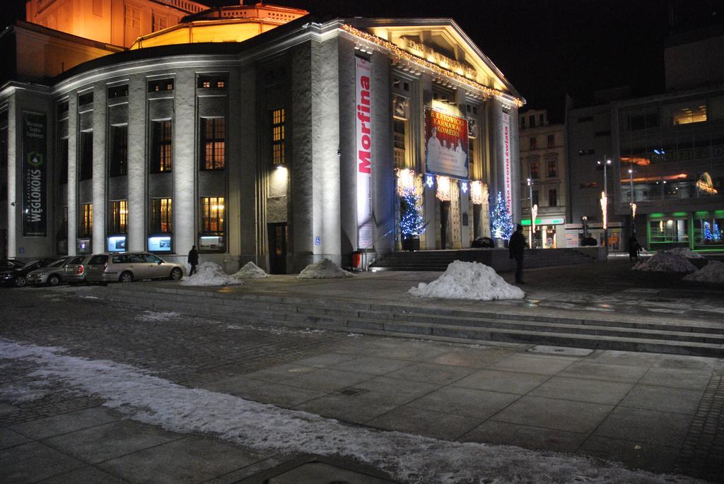 Hostel Kamienica Rynek 7 Katowice Exterior foto